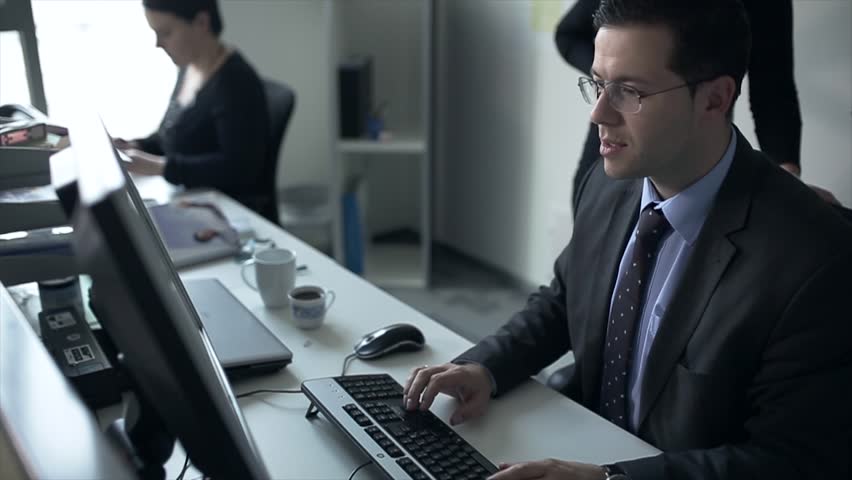 وظائف للشباب والخريجين في 4 بنوك 1 وظائف 2019