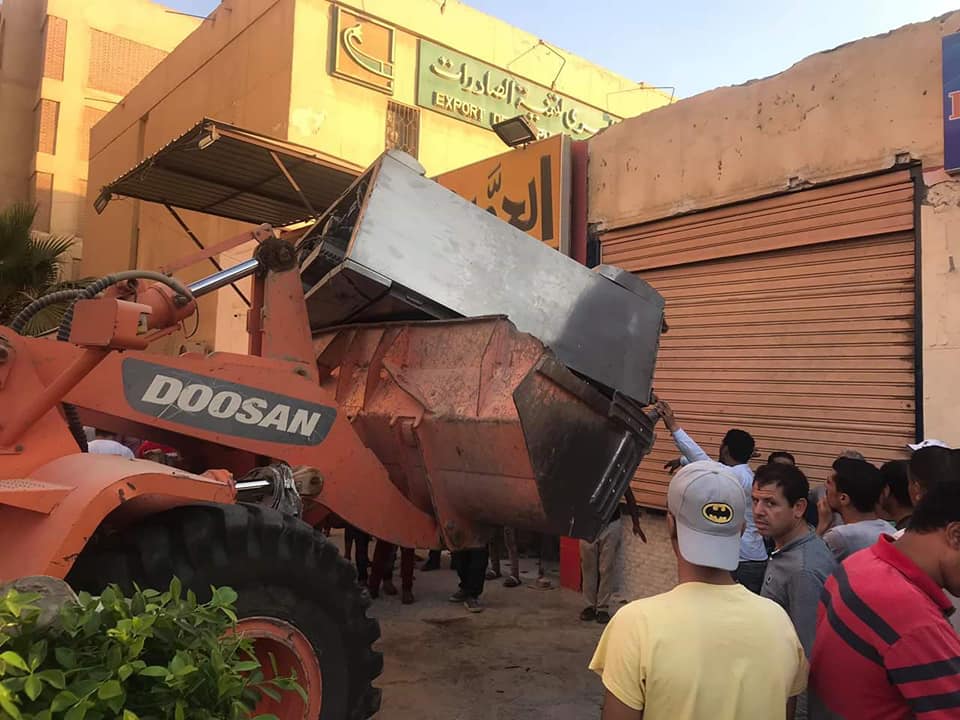 إغلاق 9 محلات بالشرقية في حملة إزالات مكبرة 1 الشرقية