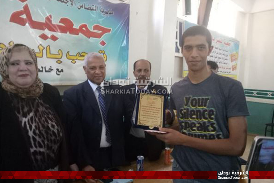 بيت ثقافة القنايات يكرم طلاب الثانوية العامة الأوائل 2 ثقافة القنايات يكرم طلاب الثانوية 1