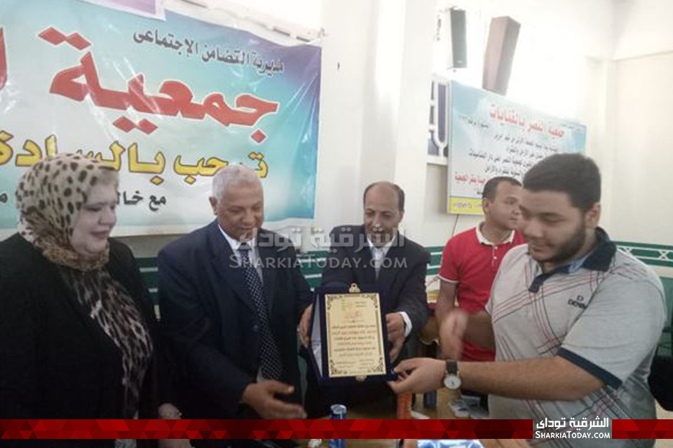 بيت ثقافة القنايات يكرم طلاب الثانوية العامة الأوائل 5 ثقافة القنايات يكرم طلاب الثانوية 4