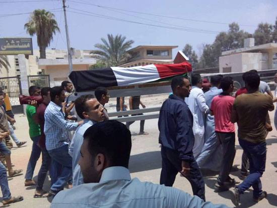 جنازة شعبية للبطل «محمد العباسي» بالشرقية 2 محمد العباسي