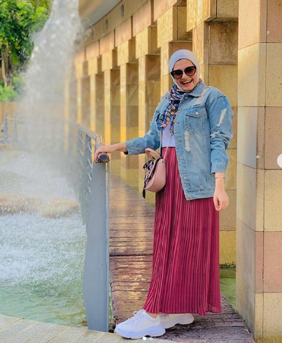 جيبات سادة موضة صيف 2019 للمحجبات 7 جيبات موضة 2019
