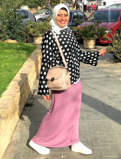 جيبات سادة موضة صيف 2019 للمحجبات 13 جيبات موضة 2019