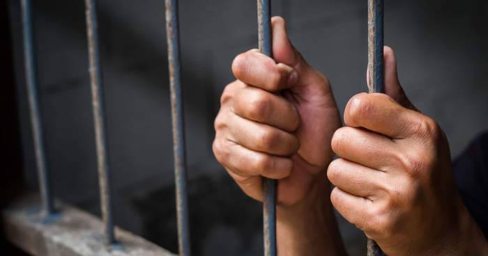 حبس طالبة بجامعة الزقازيق لبيعها تذاكر إحدى الحفلات 1 الزقازيق