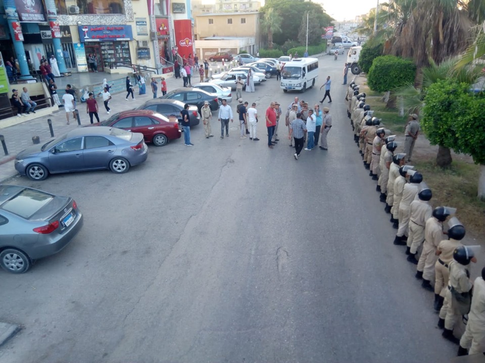 حملة مكبرة لإزالة التعديات والاشغالات في العاشر من رمضان 6 الحملة المكبرة بالعاشر
