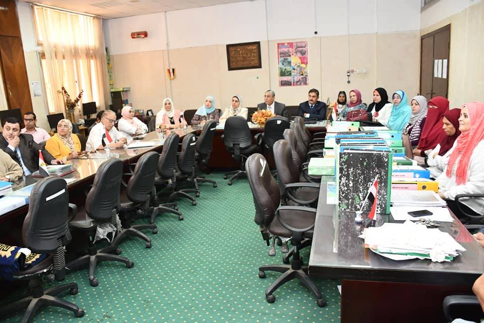 زيارة خبراء مركز القياس والتقويم لمتابعة تنفيذ الأنشطة في جامعة الزقازيق 2 زيارة مركز القياس والتقويم