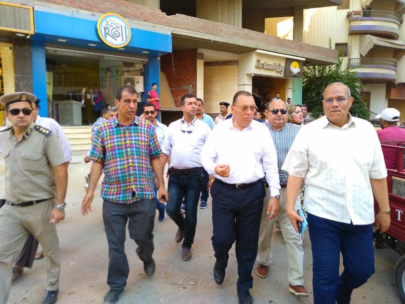 حملة لإزالة الكافيهات بمنطقة القومية بالزقازيق 1 الشرقية