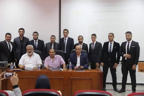 مناقشة مشاريع التخرج بقسم المواد بهندسة الزقازيق 2 مناقشة المشاريع