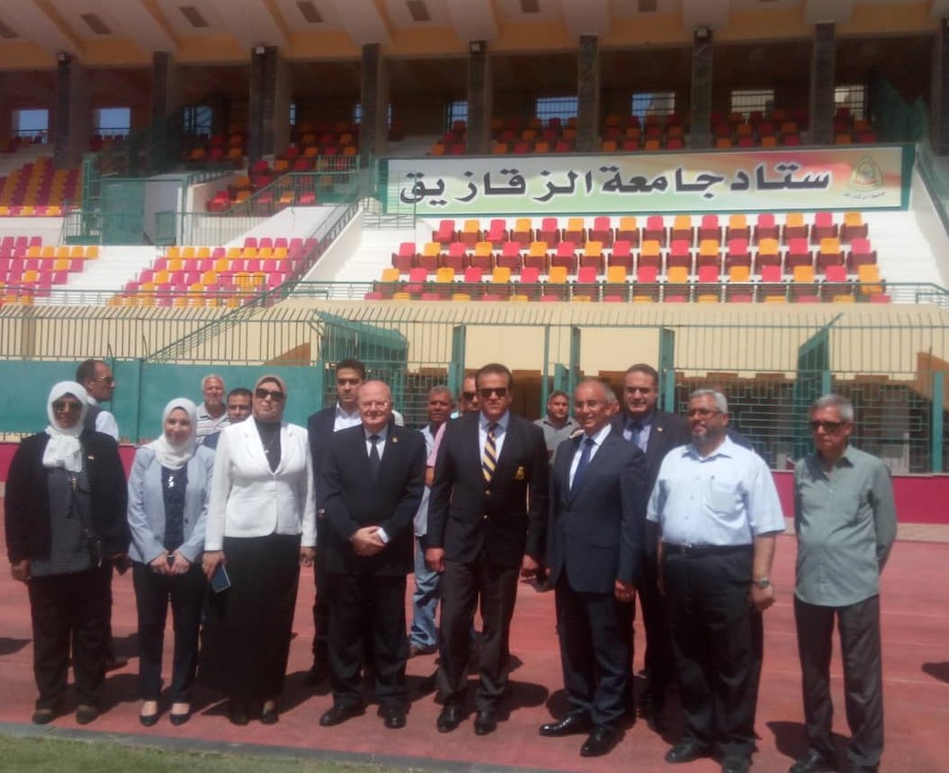 وزير التعليم العالي يتفقد مقصورة استاد الزقازيق 1 استاد الزقازيق