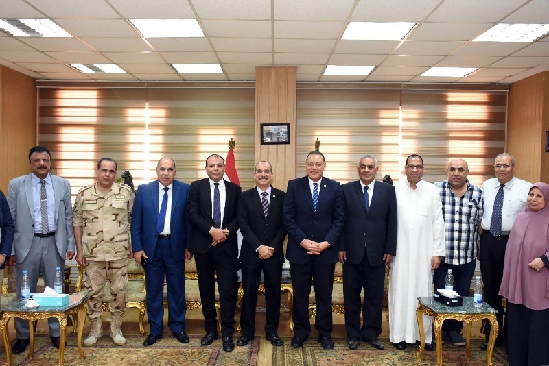 المحافظ يستقبل المهنئين بعيد الأضحى المبارك بالشرقية 1 الشرقية