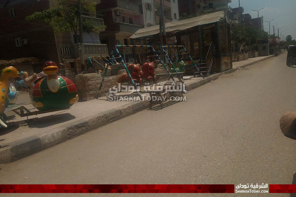 الأكشاك والتعديات تجتاح شوارع القنايات ومسؤولي المجلس في غفلة 8 الشرقية