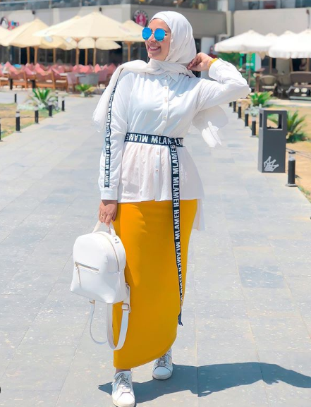 ملابس الجامعة