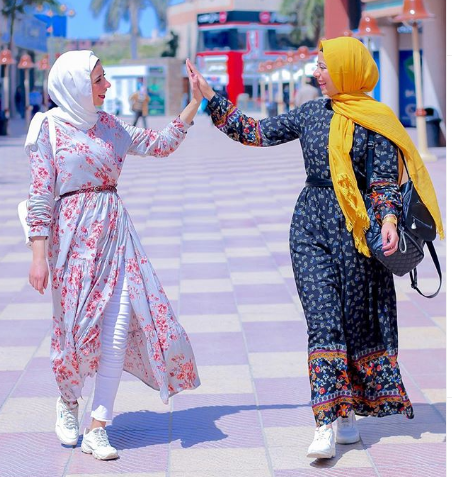 ملابس الجامعة