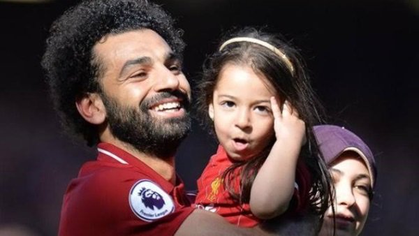 مكة محمد صلاح ترقص في حفلة المدرسة بإنجلترا 1 مكة محمد صلاح
