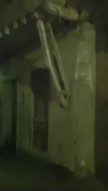 منزل آيل للسقوط بالزقازيق يهدد حياة المواطنين 2 الزقازيق